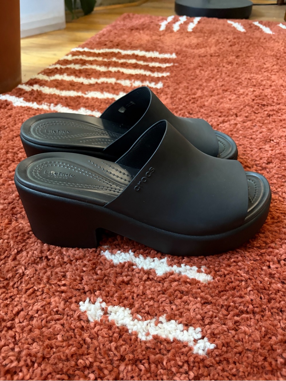 Brooklyn wedge heel crocs - Picture 3 of 4